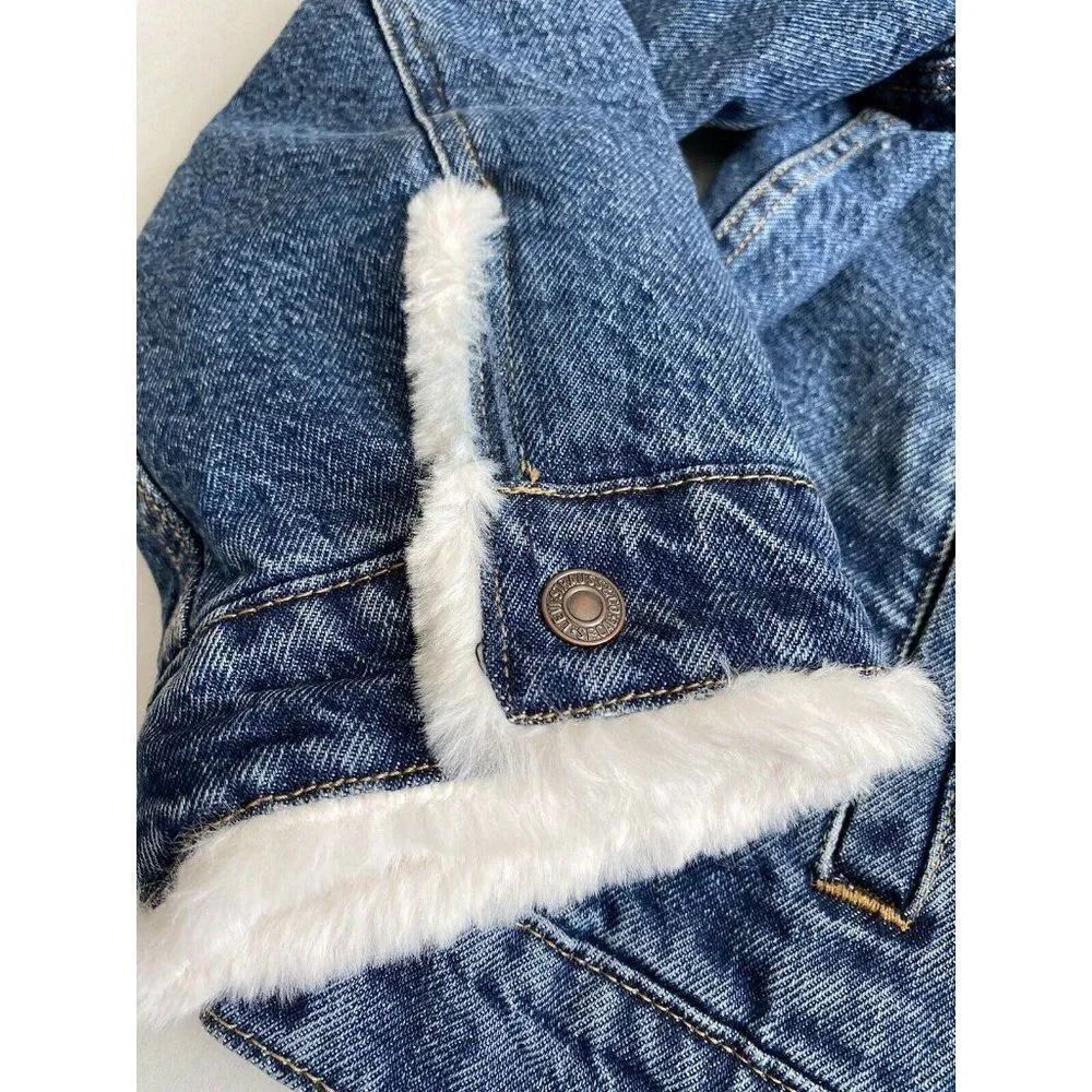 Levi's Women’s Cozy Faux‎ Fur Collar Ex-Boyfriend Trucker Denim Jacket Sz XL NWT - Picture 2 of 11